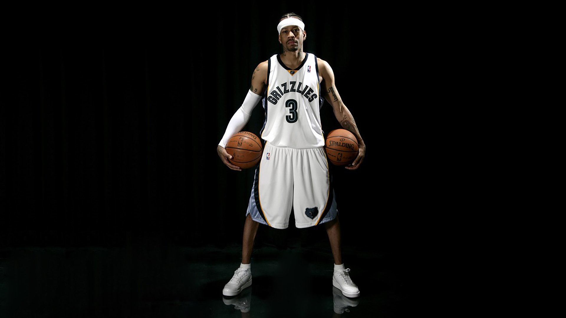 名宿直言像“局外人”：凯恩第一替补，24岁彻底迷失在了慕尼黑